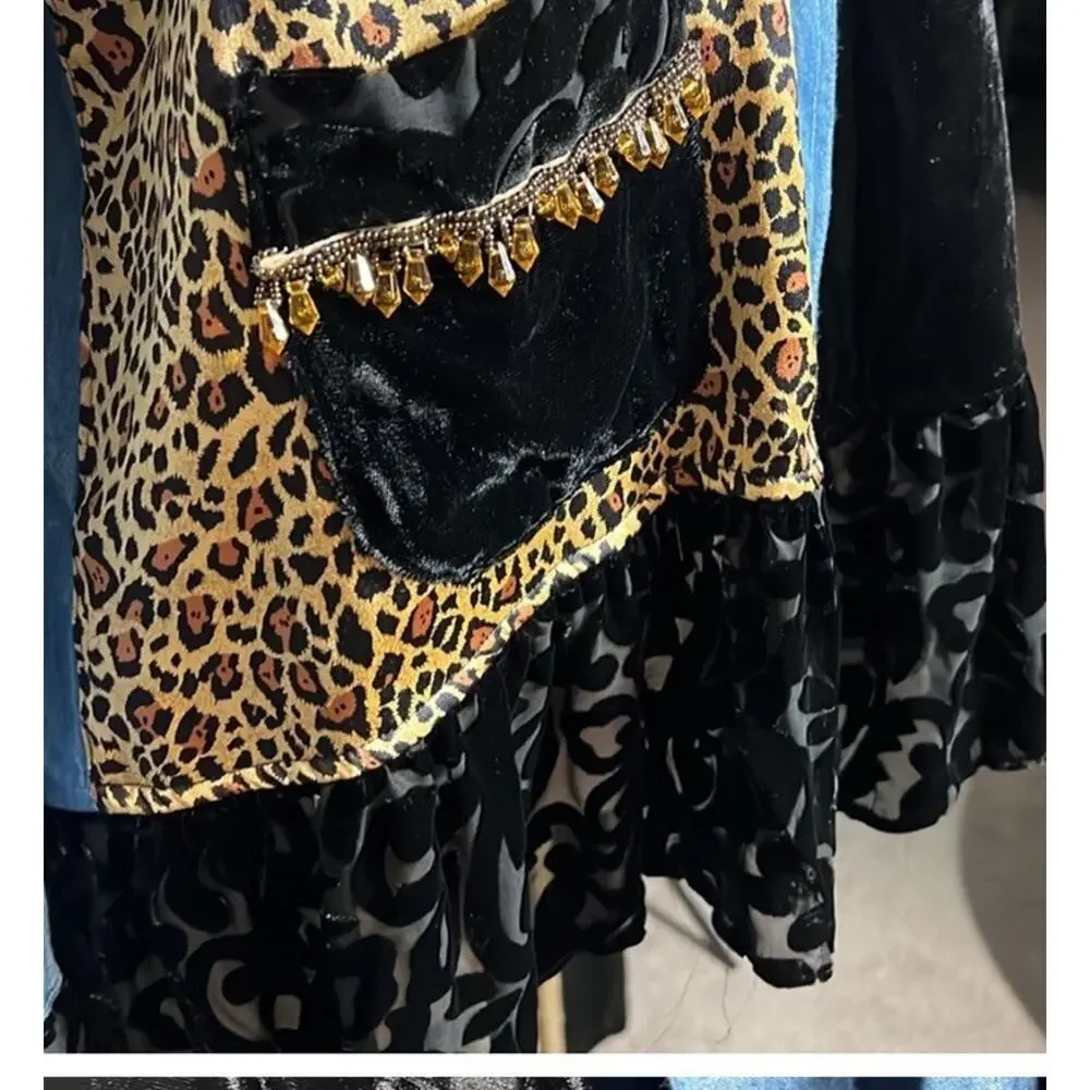 Taylor G. Size Womens Medium‎ Jean Silky Style Animal Print Black Velvet mobwife